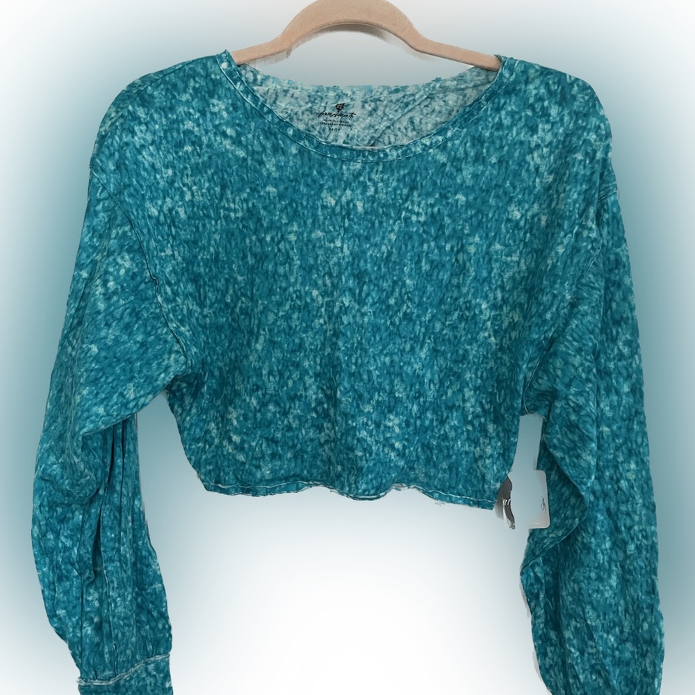 Free People NWT Gorgeous Teal Blue Crop Shirt Workout Casual Top Size XS - Picture 4 of 14